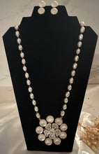 Load image into Gallery viewer, Pearl mala set
