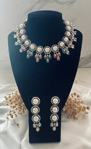 Pearls set